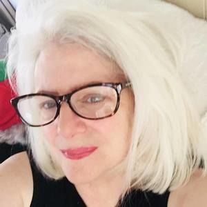 Meet your Posher, Beverly